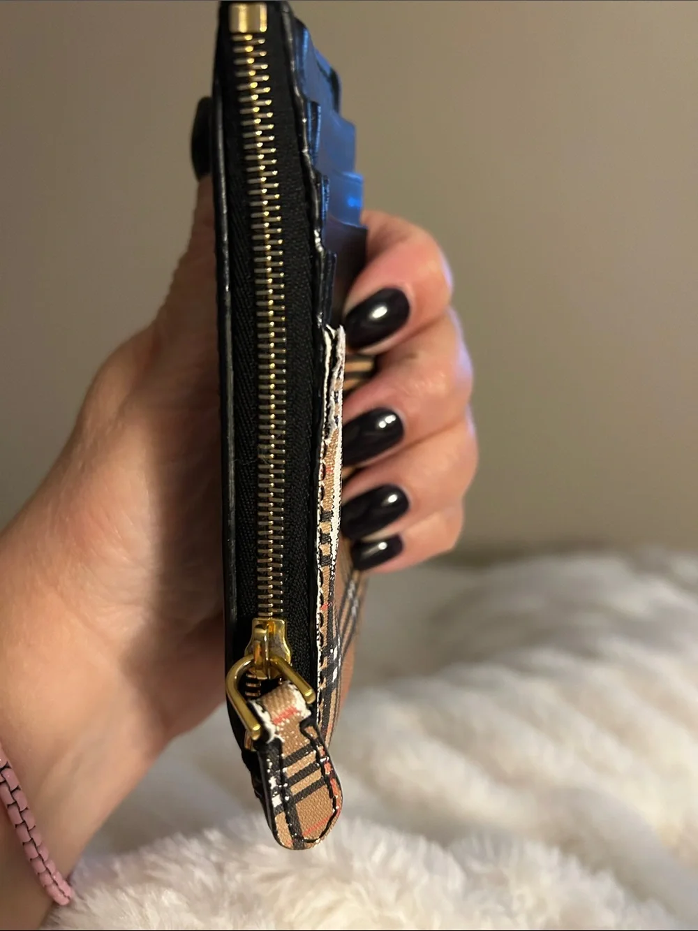 Burberry Black and Tan Plaid Women’s Card Wallet